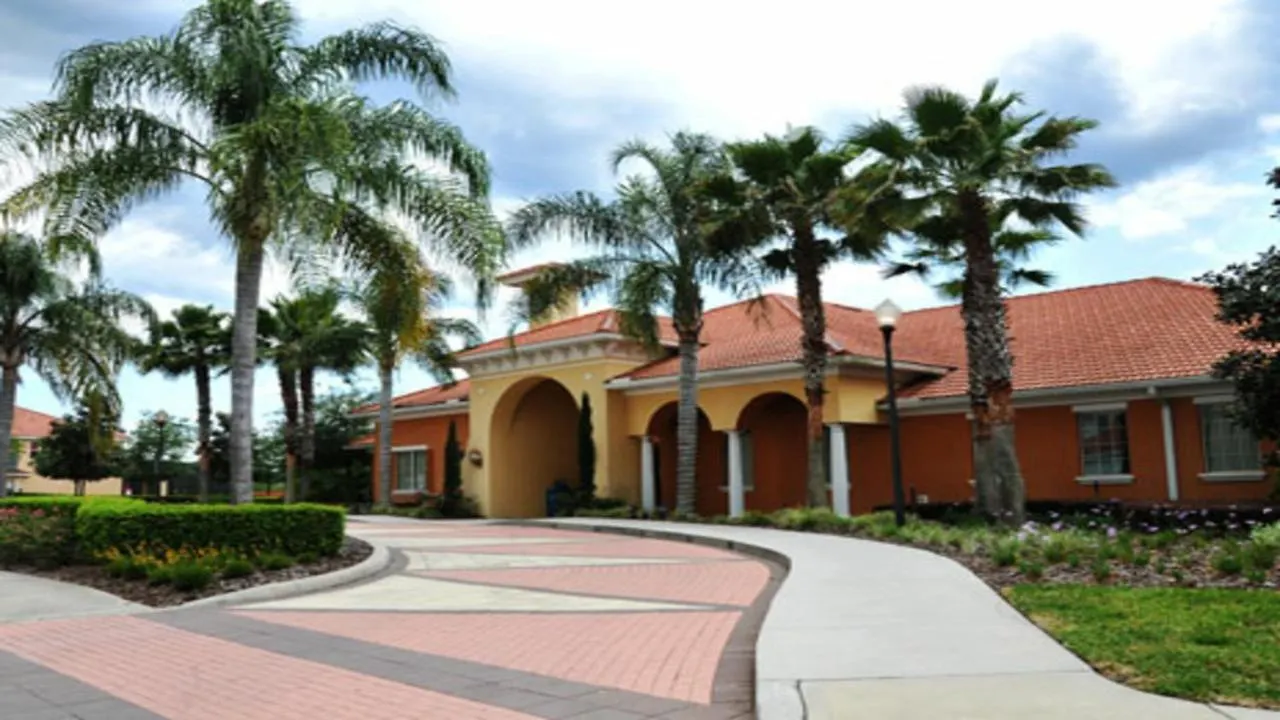 Solana 2 - 7 Bed Villa Davenport